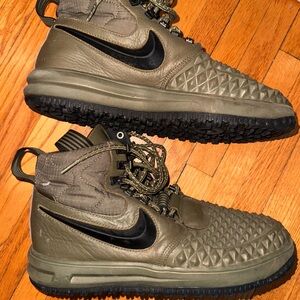 Nike Men's Khaki and Black High-Top Sneakers